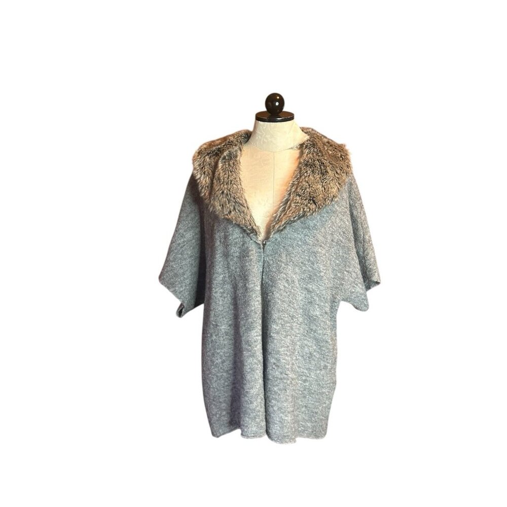 Chico's Vest Lillian Cathedral Gray Faux Fur Collar Wool Blend NWT Sz 3 (XL)